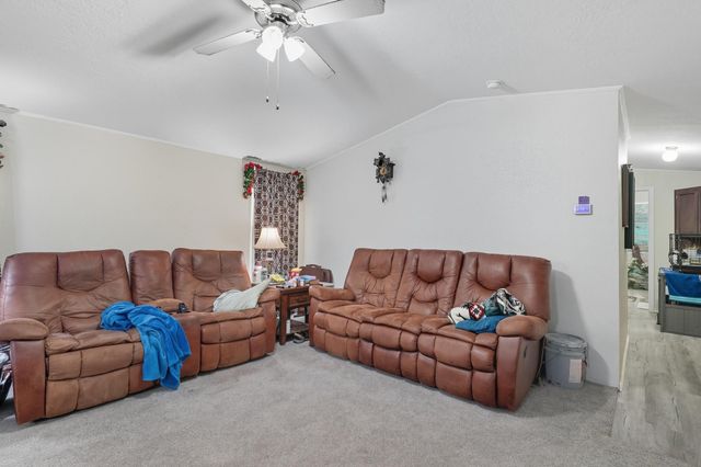 1104 W New Mexico Avenue, Sweetwater, TX 79556