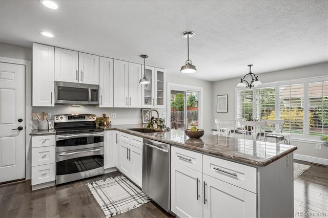 10138 W Roxbury Avenue, Littleton, CO 80127