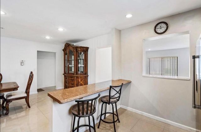 6089 Glentree Lane, Greenacres, FL 33463