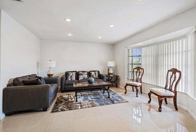 6089 Glentree Lane, Greenacres, FL 33463