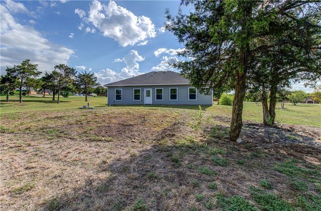 135 Valle Verde DR, Del Valle, TX 78617
