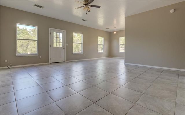 135 Valle Verde DR, Del Valle, TX 78617