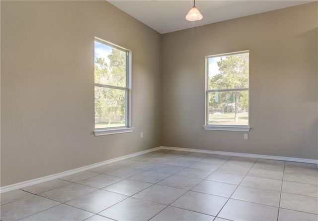 135 Valle Verde DR, Del Valle, TX 78617