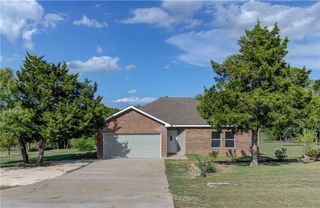 135 Valle Verde DR, Del Valle, TX 78617