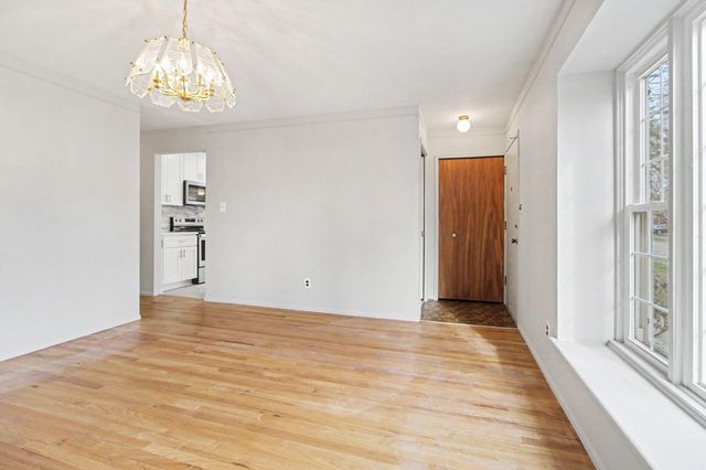 2852 Briarcliff Street, Ann Arbor, MI 48105