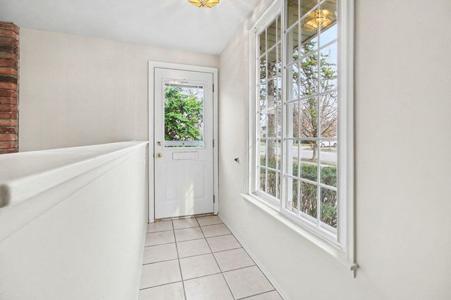 2852 Briarcliff Street, Ann Arbor, MI 48105