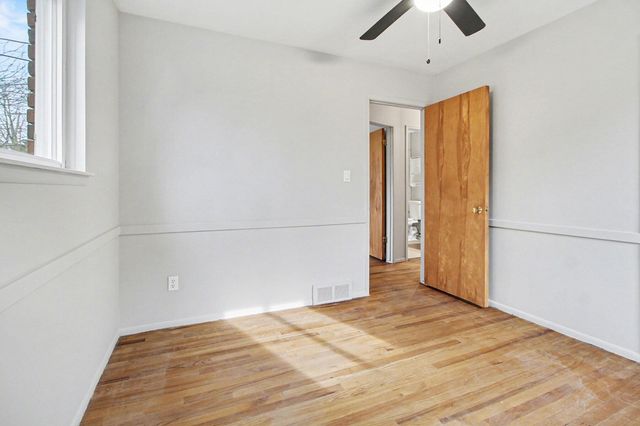 2852 Briarcliff Street, Ann Arbor, MI 48105