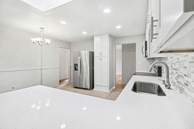 2852 Briarcliff Street, Ann Arbor, MI 48105