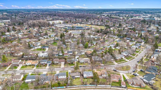 2852 Briarcliff Street, Ann Arbor, MI 48105