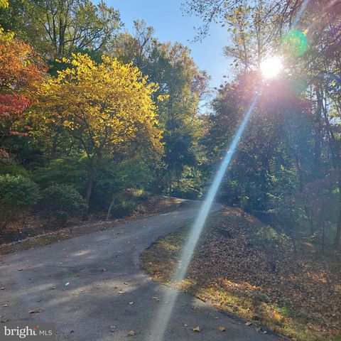 433 PAUL LEMEN DR, Valley Forge, PA 19481