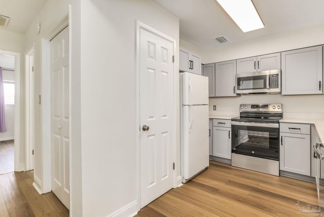 7150 Plantation Dr 222, Pensacola, FL 32504