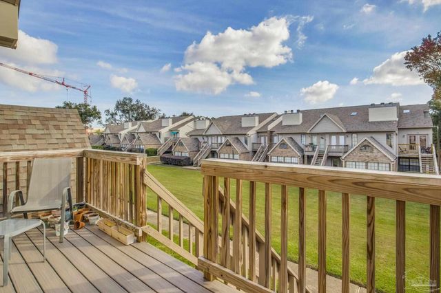 7150 Plantation Dr 222, Pensacola, FL 32504