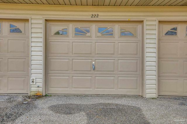 7150 Plantation Dr 222, Pensacola, FL 32504