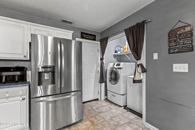 624 Walnut Drive, Jacksonville, NC 28540