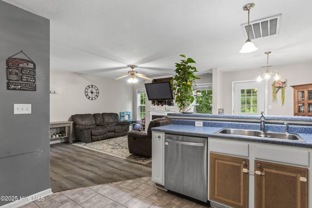 624 Walnut Drive, Jacksonville, NC 28540