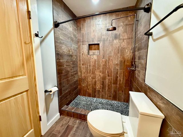 4502 Whisper Way, Pensacola, FL 32504