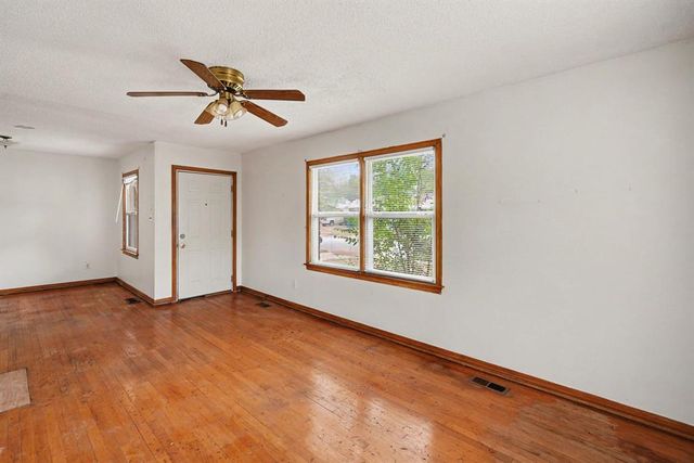 1604 SW 39th Street, Oklahoma City, OK 73119