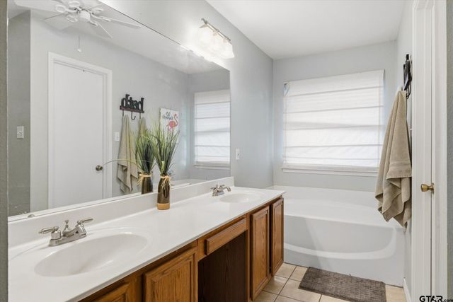 351 River Oaks Lane, Canton, TX 75103