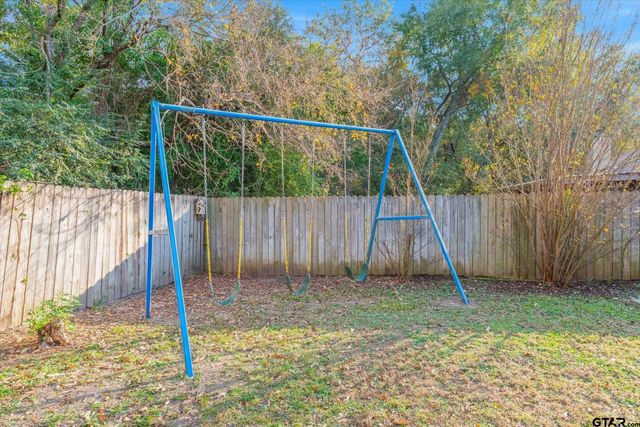 351 River Oaks Lane, Canton, TX 75103