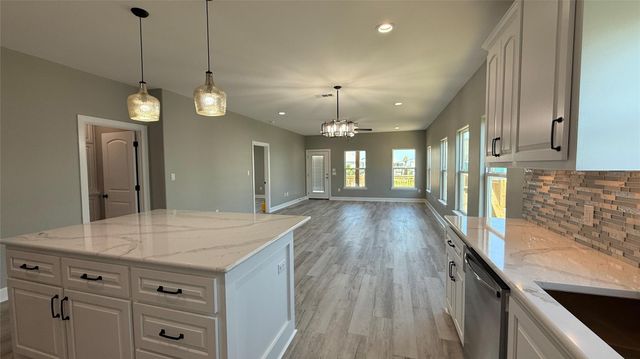 865 Palmetto Drive, Crystal Beach, TX 77650