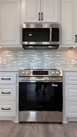 865 Palmetto Drive, Crystal Beach, TX 77650