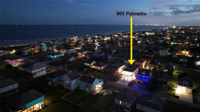 865 Palmetto Drive, Crystal Beach, TX 77650