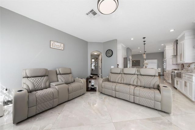604 KILDRUMMY DRIVE, Davenport, FL 33896