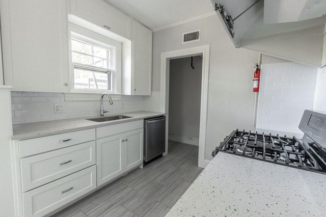 3901 Prescott Avenue 3903, Dallas, TX 75219