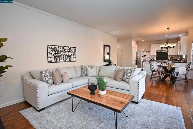 672 672 Enrica Ln, Walnut Creek, CA 94597