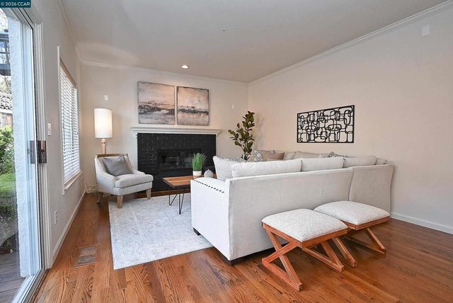 672 672 Enrica Ln, Walnut Creek, CA 94597