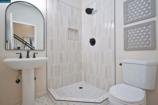 672 672 Enrica Ln, Walnut Creek, CA 94597