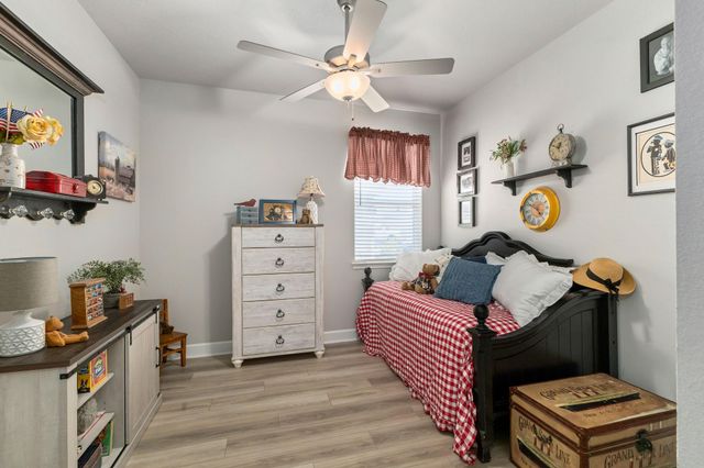 2001 Vineyard Pass, Brenham, TX 77833