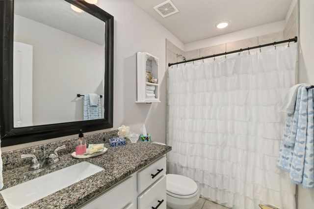 2001 Vineyard Pass, Brenham, TX 77833