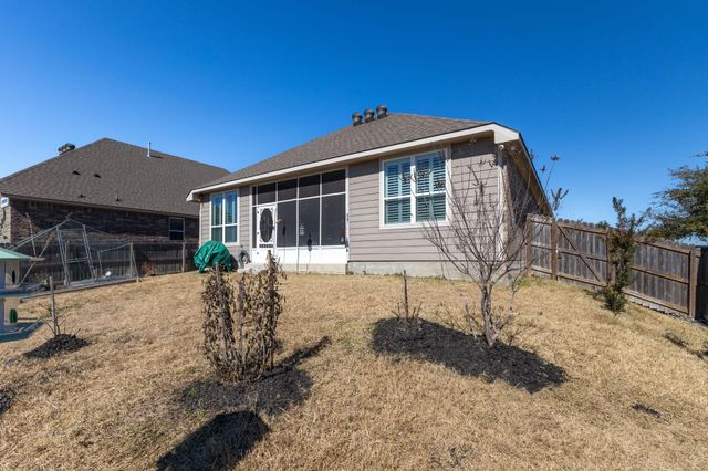 2001 Vineyard Pass, Brenham, TX 77833