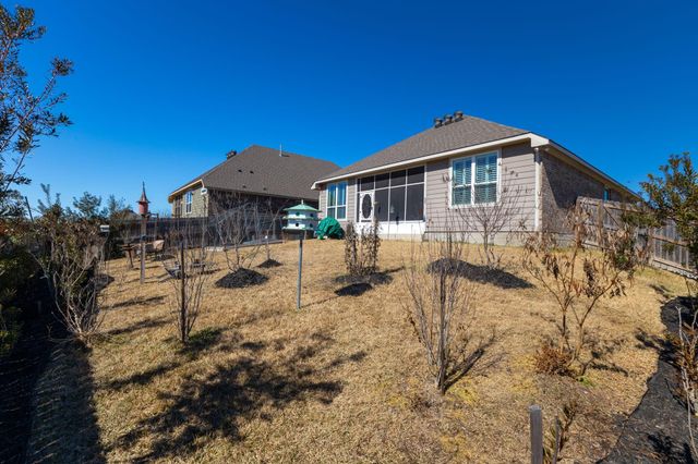 2001 Vineyard Pass, Brenham, TX 77833