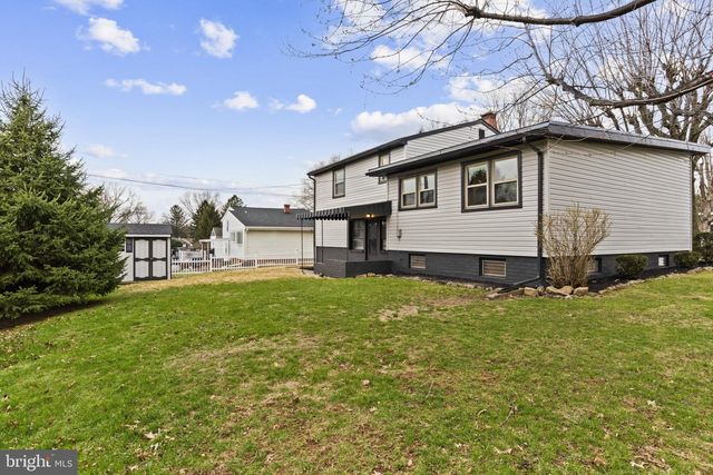 456 E ELM ST, Lebanon, PA 17042