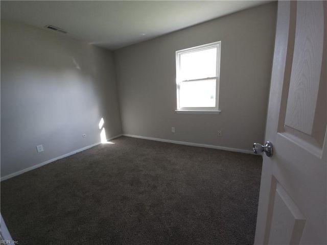 846 Drawbridge DR, Chesapeake, VA 23323