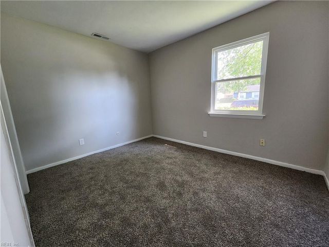 846 Drawbridge DR, Chesapeake, VA 23323