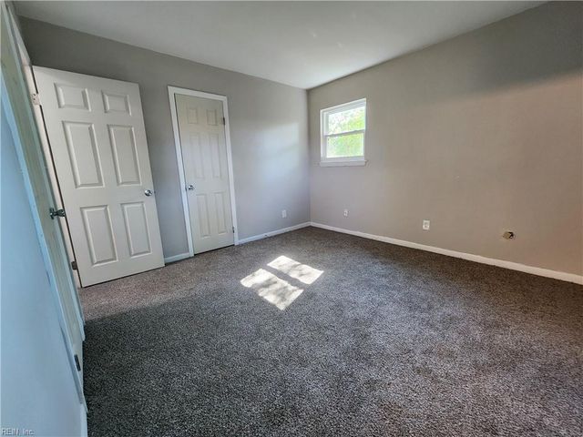 846 Drawbridge DR, Chesapeake, VA 23323