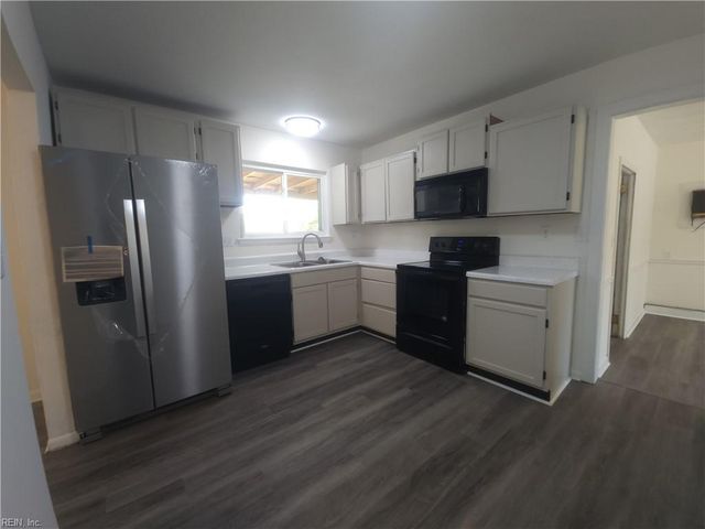 846 Drawbridge DR, Chesapeake, VA 23323