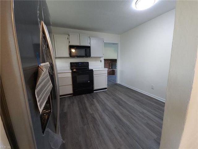 846 Drawbridge DR, Chesapeake, VA 23323