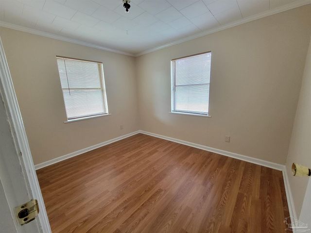 415 Rhoda St, Pensacola, FL 32503