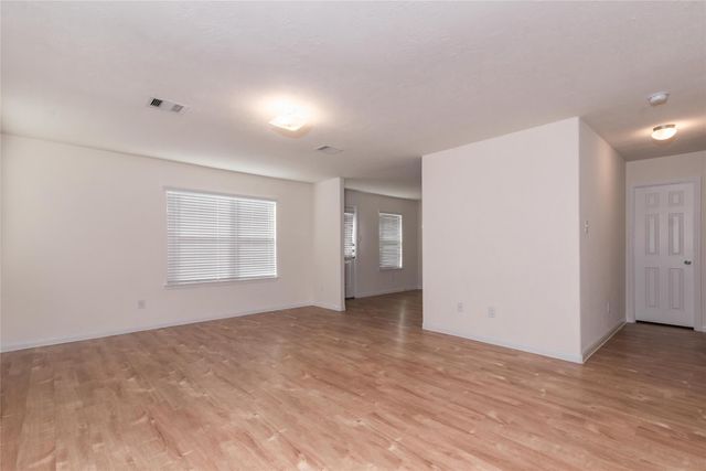 724 S Ella Creek, Houston, TX 77067