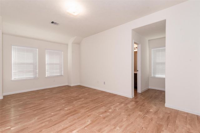 724 S Ella Creek, Houston, TX 77067