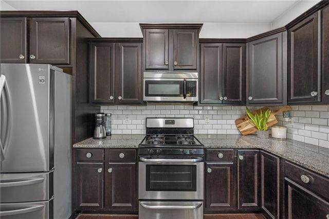 355 Fieldstone Lane, Dallas, GA 30132