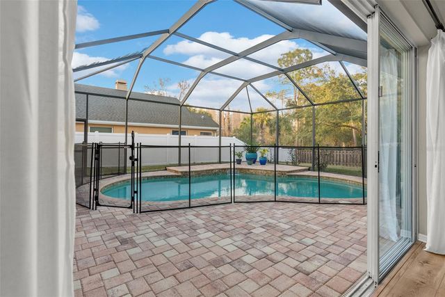 8204 GINGER PINE WAY, Tampa, FL 33647