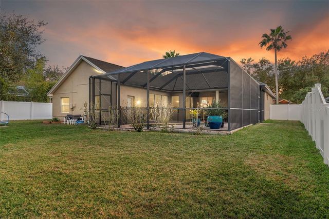 8204 GINGER PINE WAY, Tampa, FL 33647