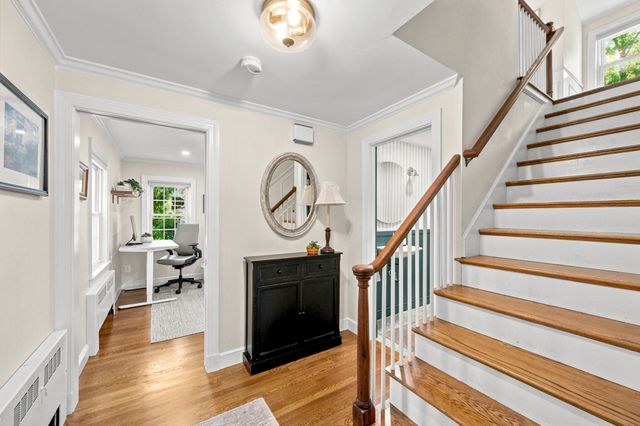 37 Century Ln, Milton, MA 02186