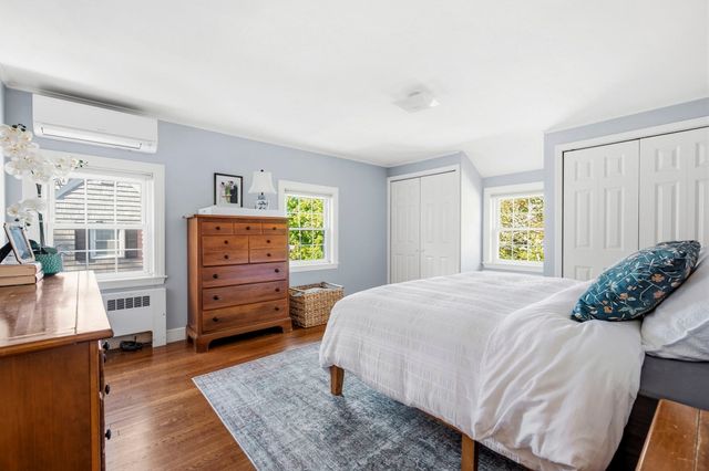 37 Century Ln, Milton, MA 02186