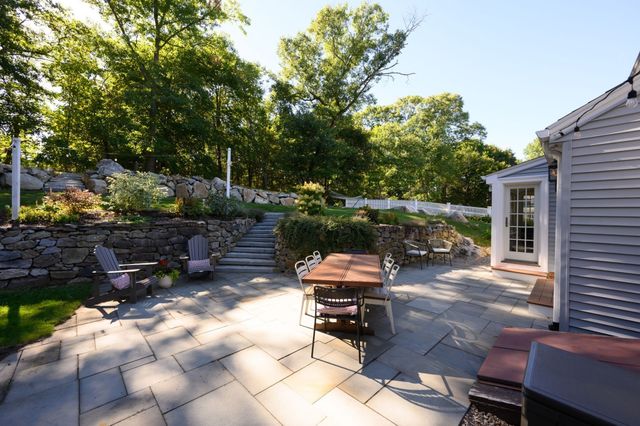 37 Century Ln, Milton, MA 02186